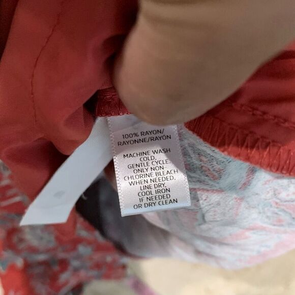 Loft women’s botanical print pants - Picture 9 of 9